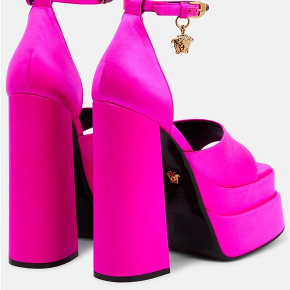 NWT Versace Medusa Aevitas Deep Pink Platform Sandals 🎀 Size 39/9 - Picture 7 of 12
